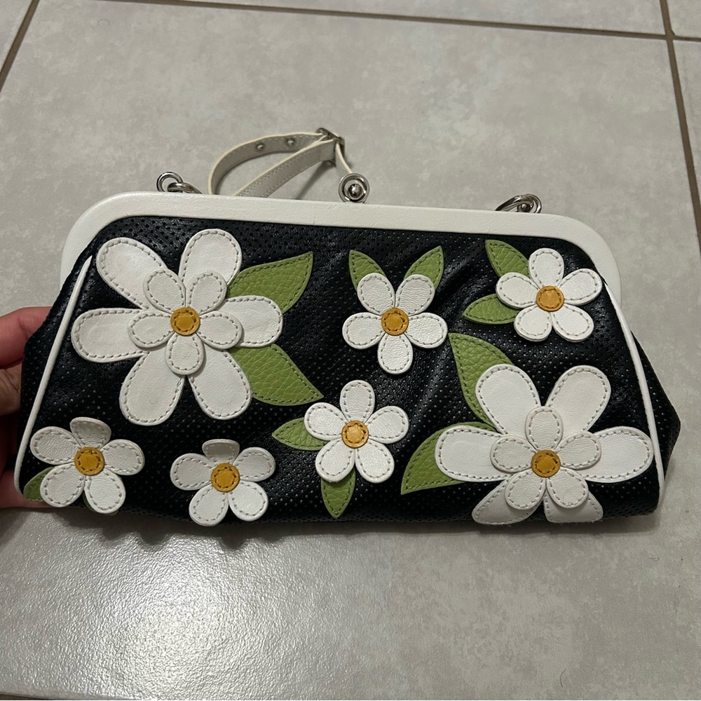 Isabella Fiore daisy embellished black leather shoulder purse - Picture 7 of 12